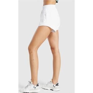 Gymshark Womens White Training Sweat Shorts Relaxed Fit Size XXL Pockets…